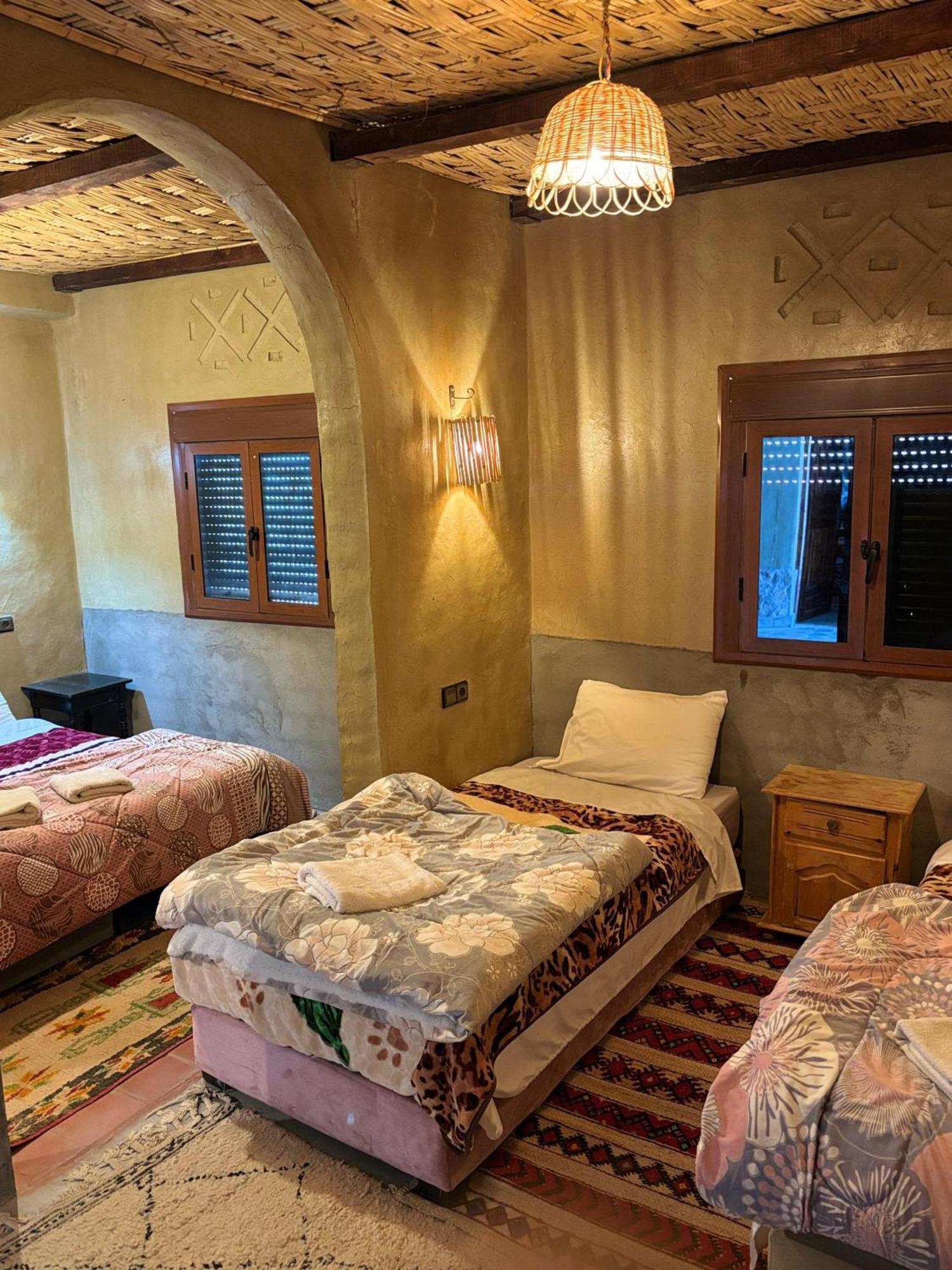 Auberge Restaurant Afoud Agoudal Rum bild